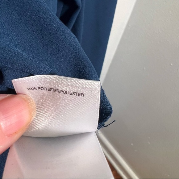 Nine West V-Neck Blouse 2 Chest Pocket Blue S - Picture 11 of 11